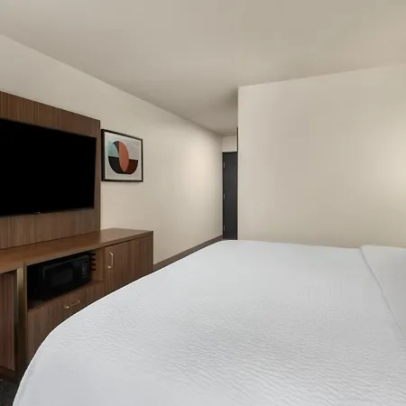 Holiday Inn Ontario By Ihg Exterior photo